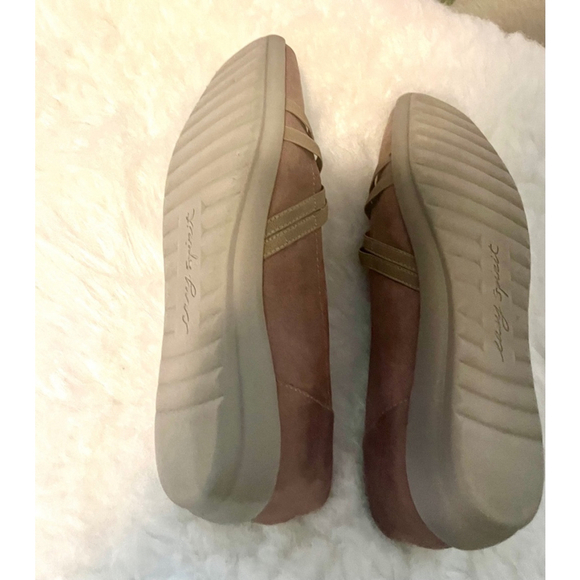 Easy Spirit Women’s Aubree strappy Round Toed Slip on shoes size 7M - Picture 8 of 9